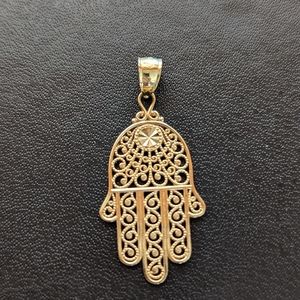 10k Gold Filigree Hamsa